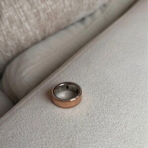 Oura ring size 8  - rose gold